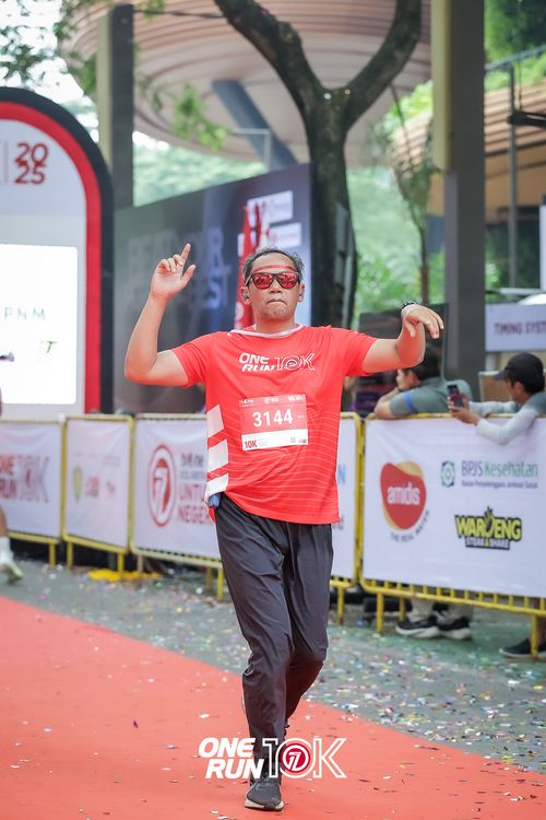 Race photo from ONE RUN 10K 2025