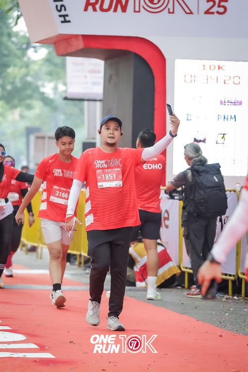 Race photo from ONE RUN 10K 2025
