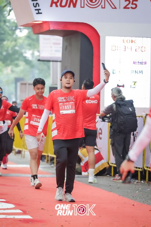 Race photo from ONE RUN 10K 2025