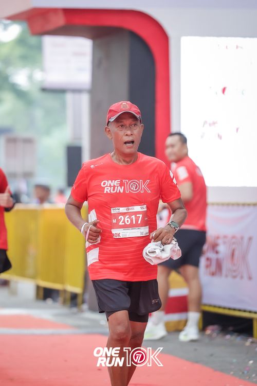 Race photo from ONE RUN 10K 2025