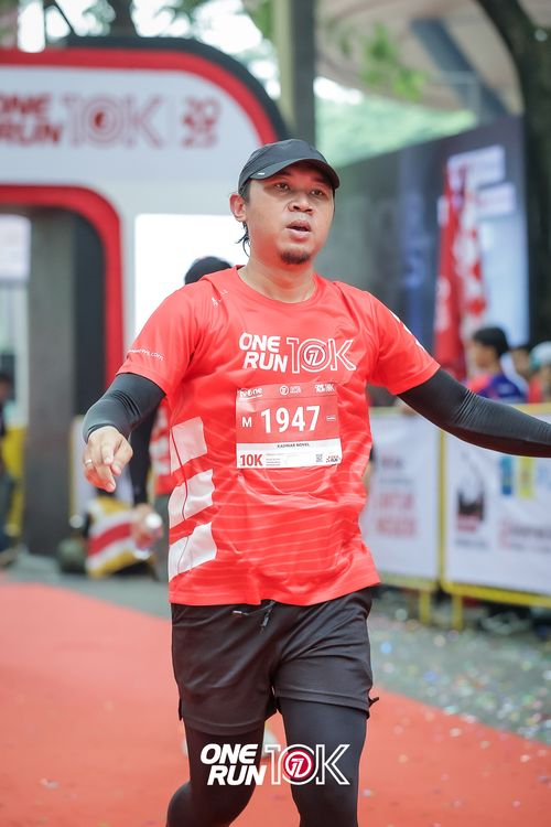 Race photo from ONE RUN 10K 2025