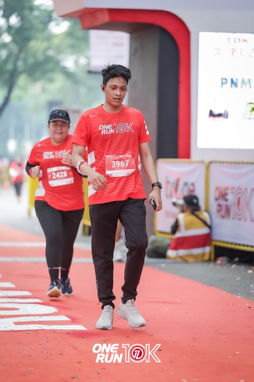 Race photo from ONE RUN 10K 2025
