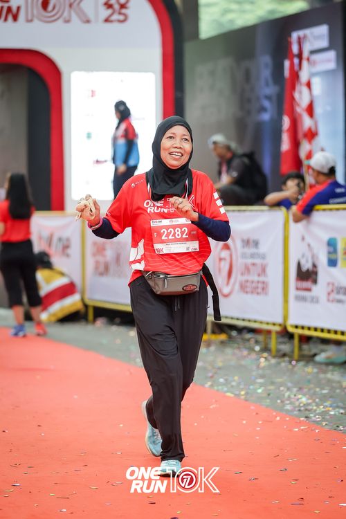 Race photo from ONE RUN 10K 2025