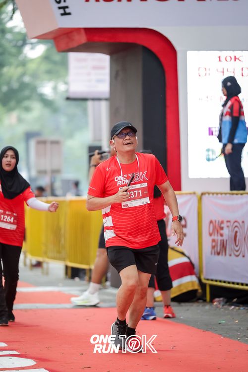Race photo from ONE RUN 10K 2025