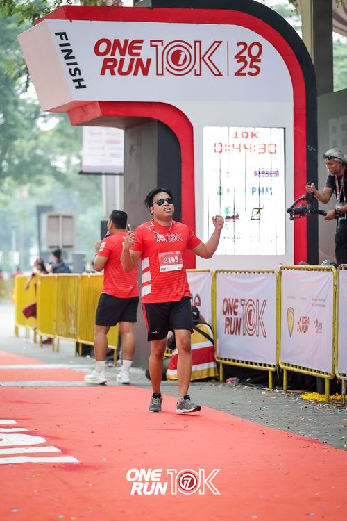 Race photo from ONE RUN 10K 2025