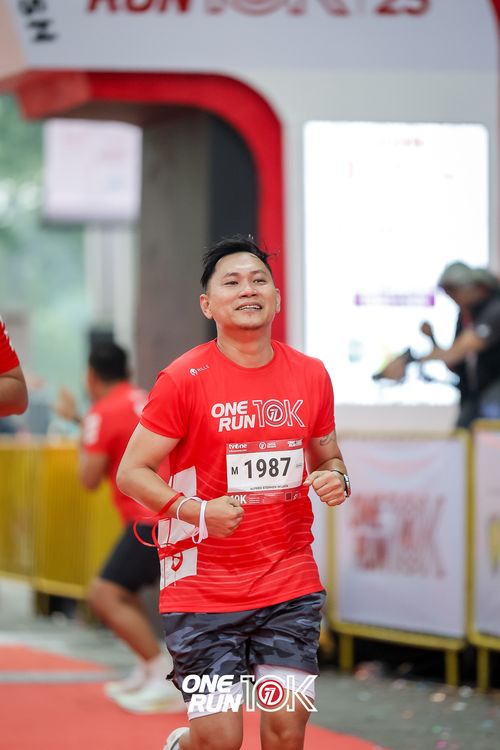 Race photo from ONE RUN 10K 2025