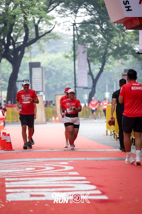 Race photo from ONE RUN 10K 2025