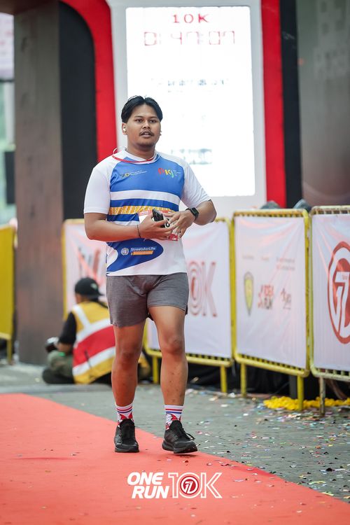 Race photo from ONE RUN 10K 2025