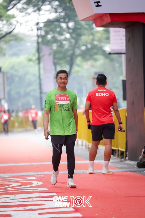 Race photo from ONE RUN 10K 2025