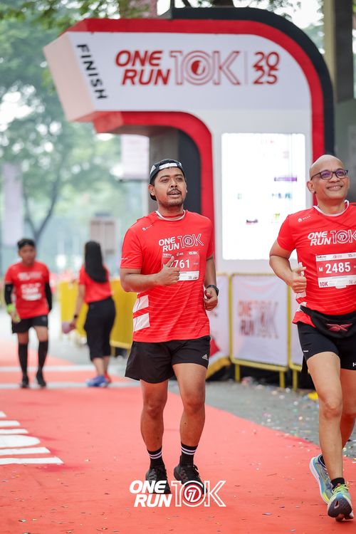 Race photo from ONE RUN 10K 2025