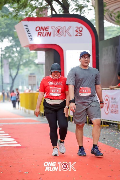 Race photo from ONE RUN 10K 2025
