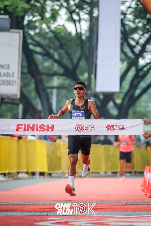 Race photo from ONE RUN 10K 2025