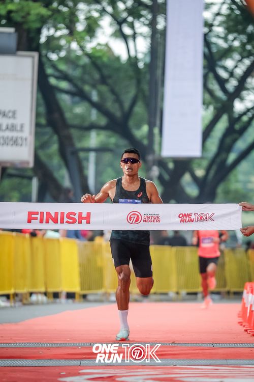 Race photo from ONE RUN 10K 2025