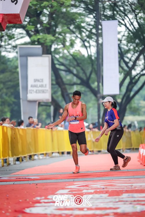 Race photo from ONE RUN 10K 2025