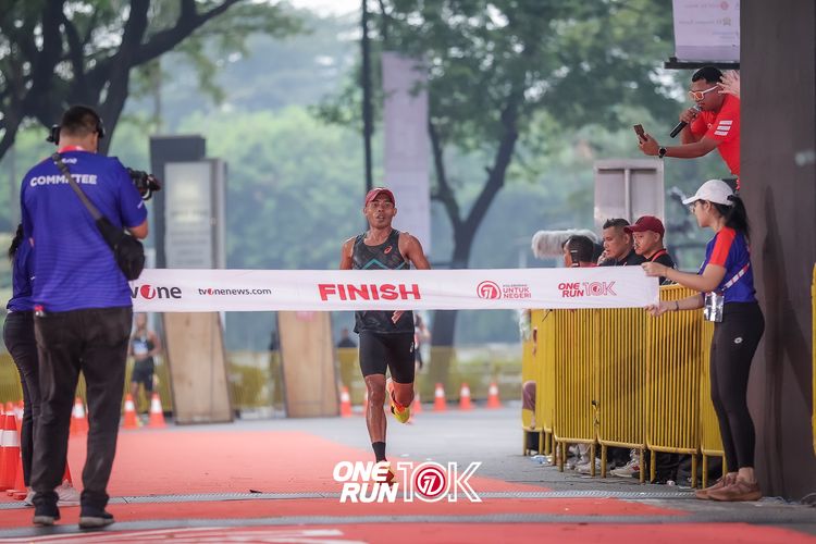 Race photo from ONE RUN 10K 2025