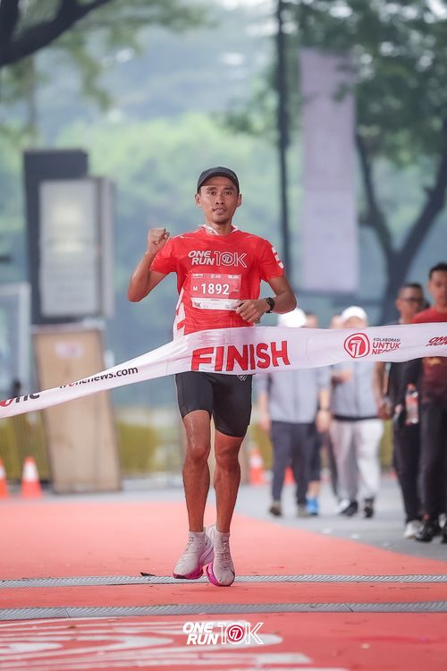 Race photo from ONE RUN 10K 2025