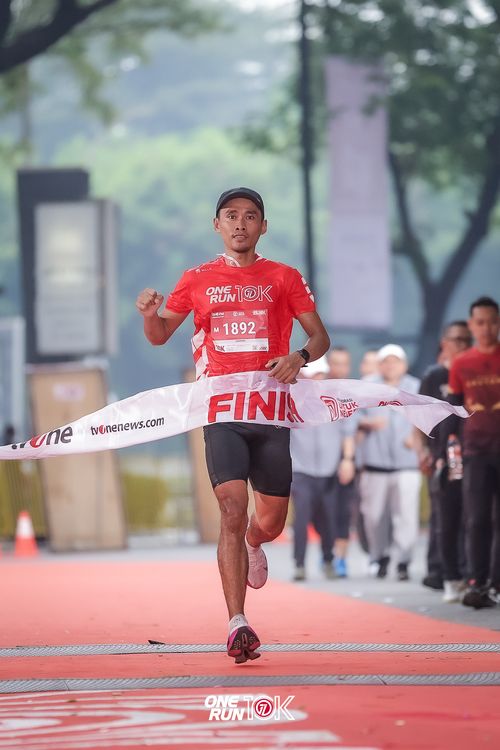 Race photo from ONE RUN 10K 2025