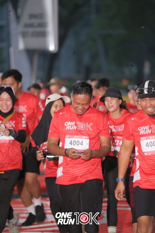 Race photo from ONE RUN 10K 2025