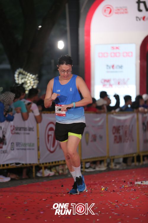 Race photo from ONE RUN 10K 2025