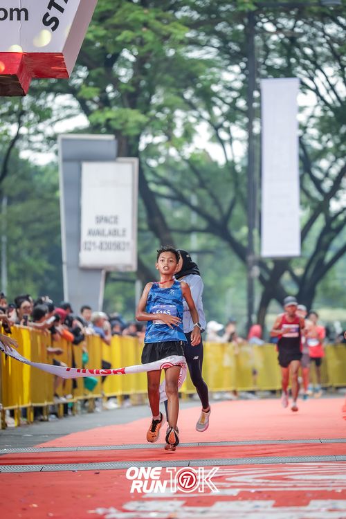 Race photo from ONE RUN 10K 2025