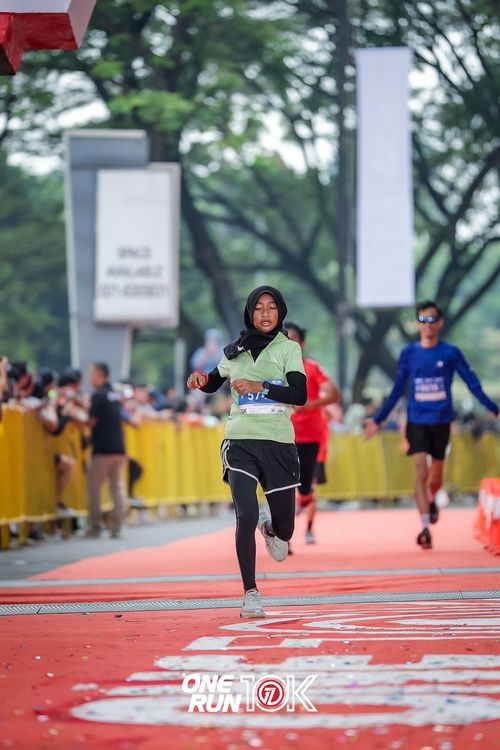 Race photo from ONE RUN 10K 2025