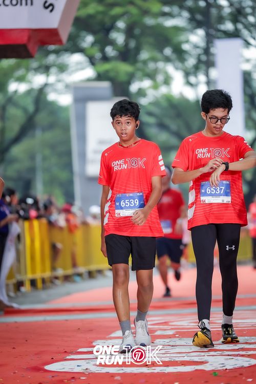 Race photo from ONE RUN 10K 2025