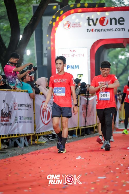 Race photo from ONE RUN 10K 2025