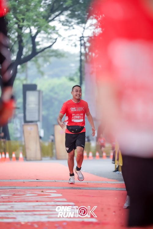 Race photo from ONE RUN 10K 2025