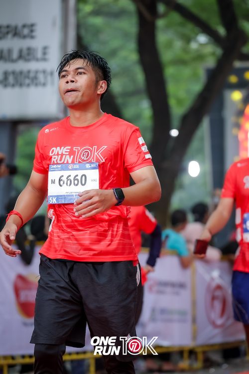 Race photo from ONE RUN 10K 2025