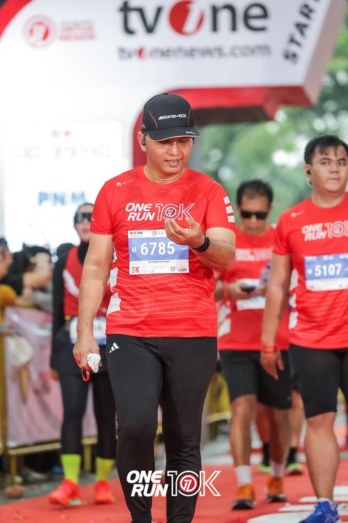 Race photo from ONE RUN 10K 2025