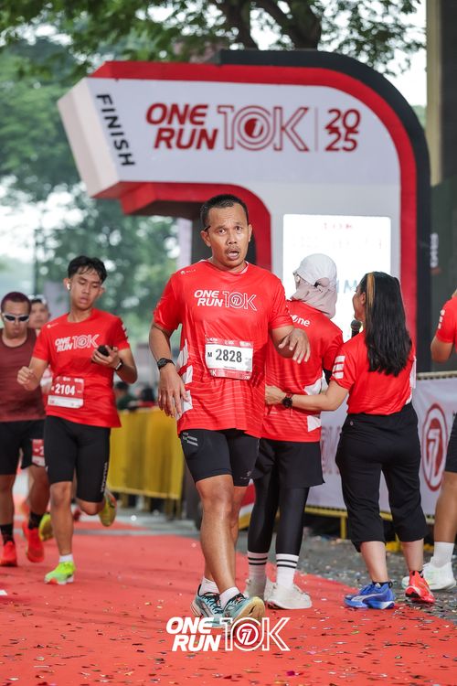 Race photo from ONE RUN 10K 2025