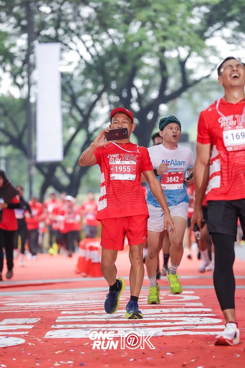 Race photo from ONE RUN 10K 2025