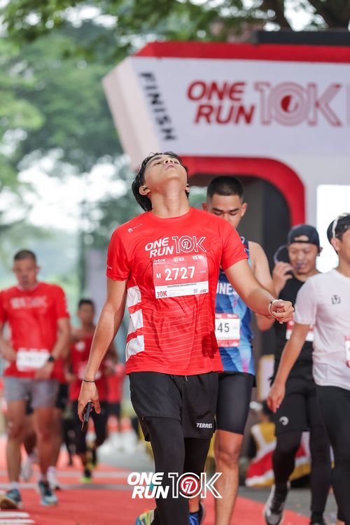 Race photo from ONE RUN 10K 2025