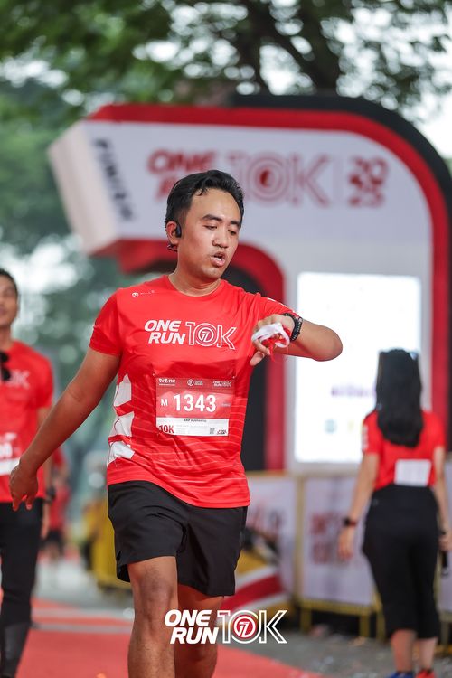 Race photo from ONE RUN 10K 2025