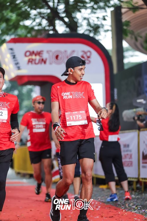 Race photo from ONE RUN 10K 2025