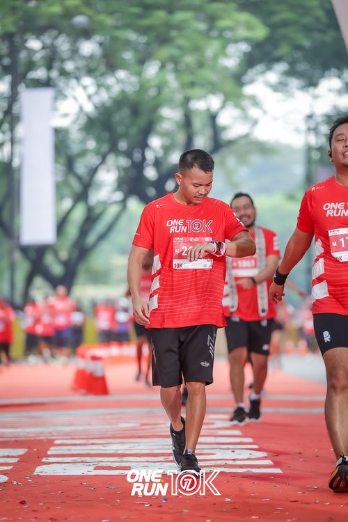 Race photo from ONE RUN 10K 2025