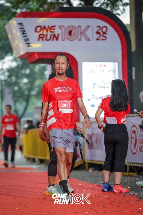 Race photo from ONE RUN 10K 2025