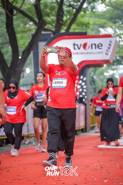 Race photo from ONE RUN 10K 2025