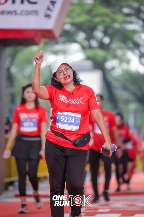 Race photo from ONE RUN 10K 2025