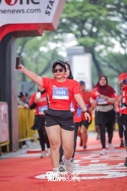 Race photo from ONE RUN 10K 2025