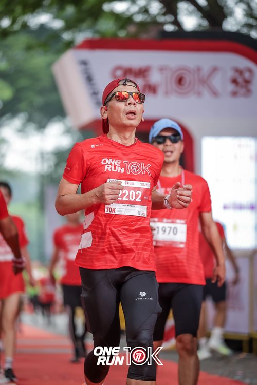 Race photo from ONE RUN 10K 2025