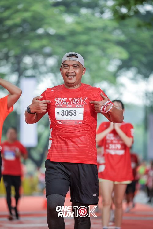 Race photo from ONE RUN 10K 2025