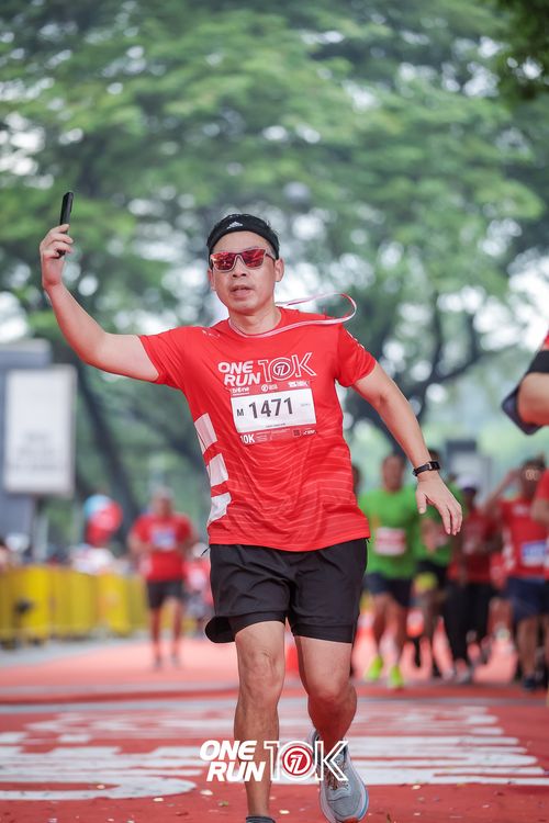 Race photo from ONE RUN 10K 2025