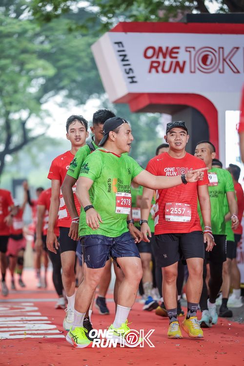 Race photo from ONE RUN 10K 2025