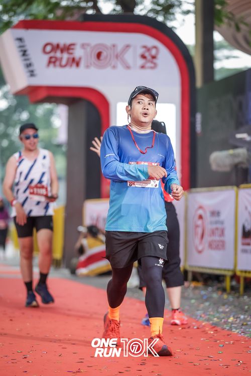Race photo from ONE RUN 10K 2025