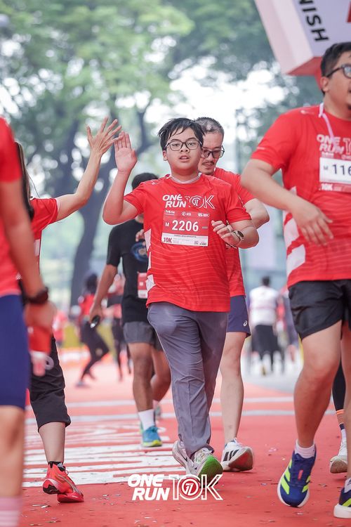 Race photo from ONE RUN 10K 2025