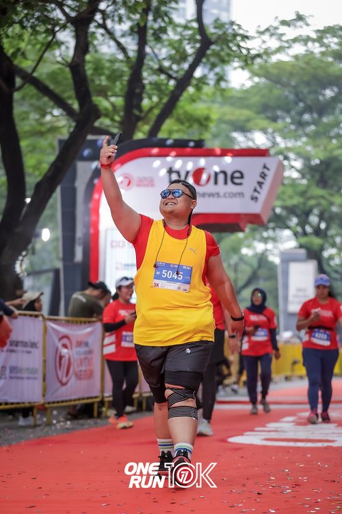 Race photo from ONE RUN 10K 2025