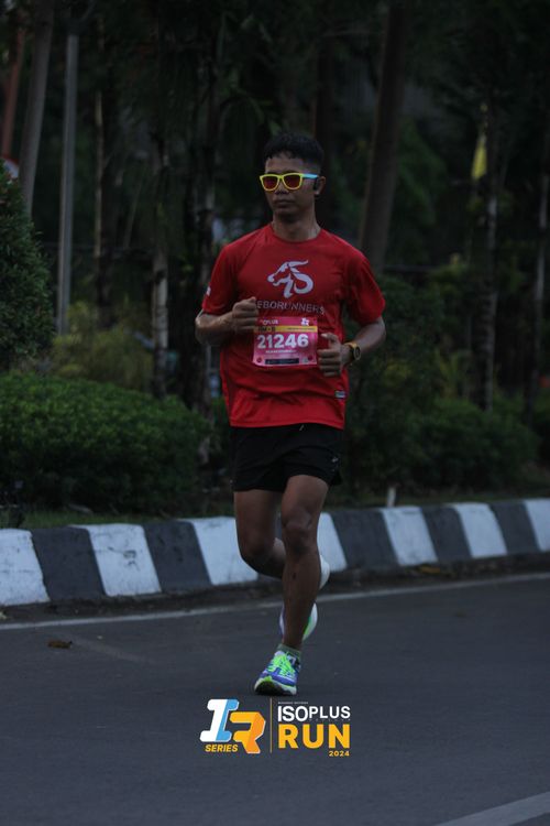 Race photo from Isoplus Run 2024 Surabaya