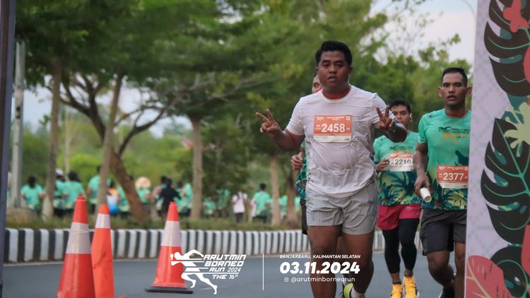 Race photo from Arutmin Borneo Run 2024