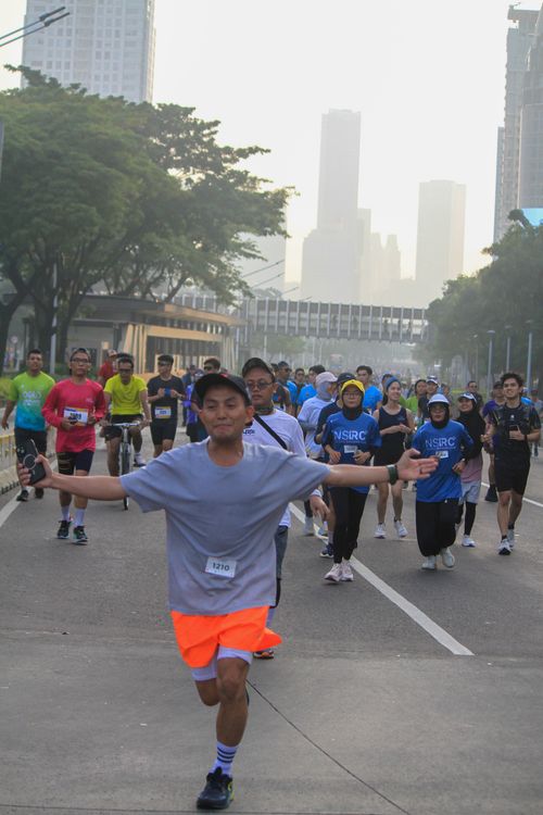 Race photo from NU SKIN RUNNING CLUB